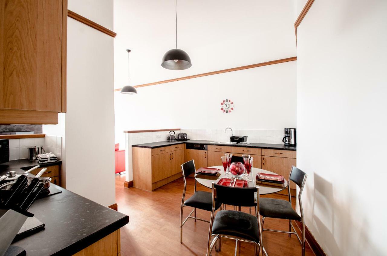 City Centre Orange Apartments Bastille Абердин Экстерьер фото